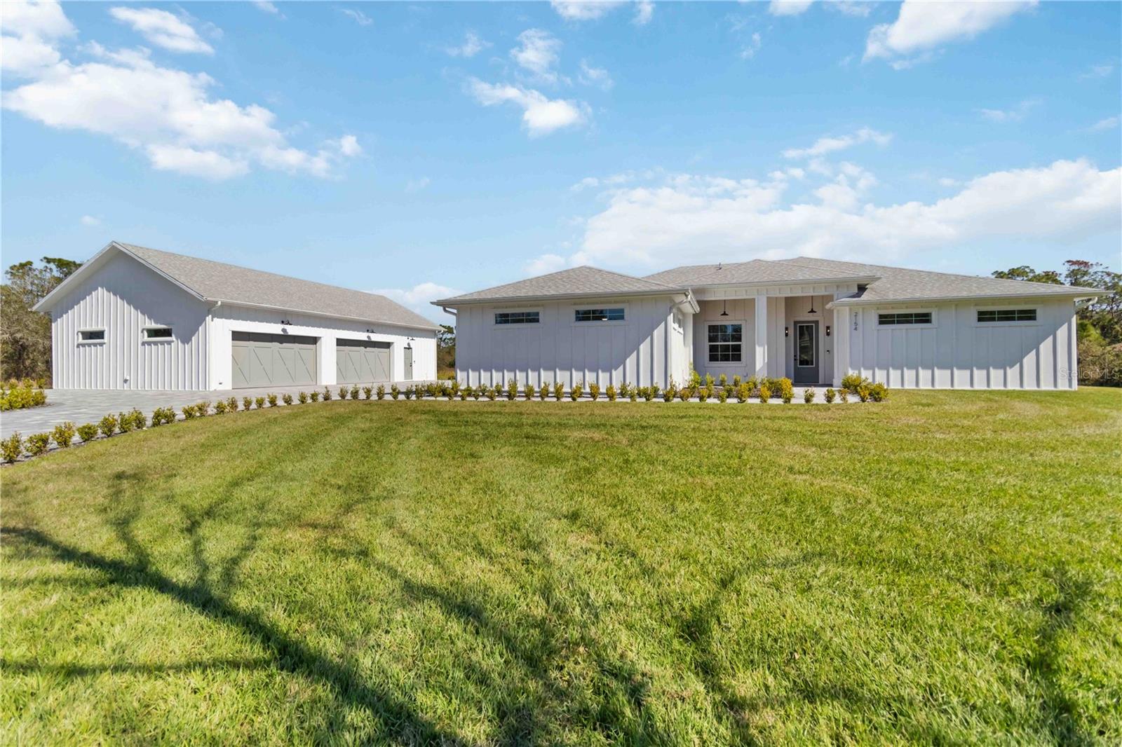 Image 61 of 93 For 2154 Azure Road