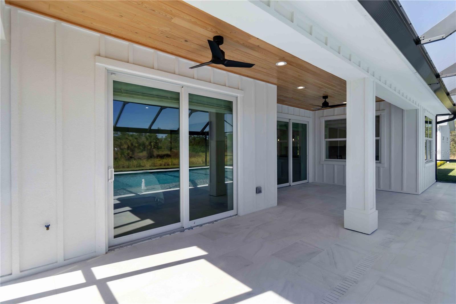 Image 8 of 93 For 2154 Azure Road