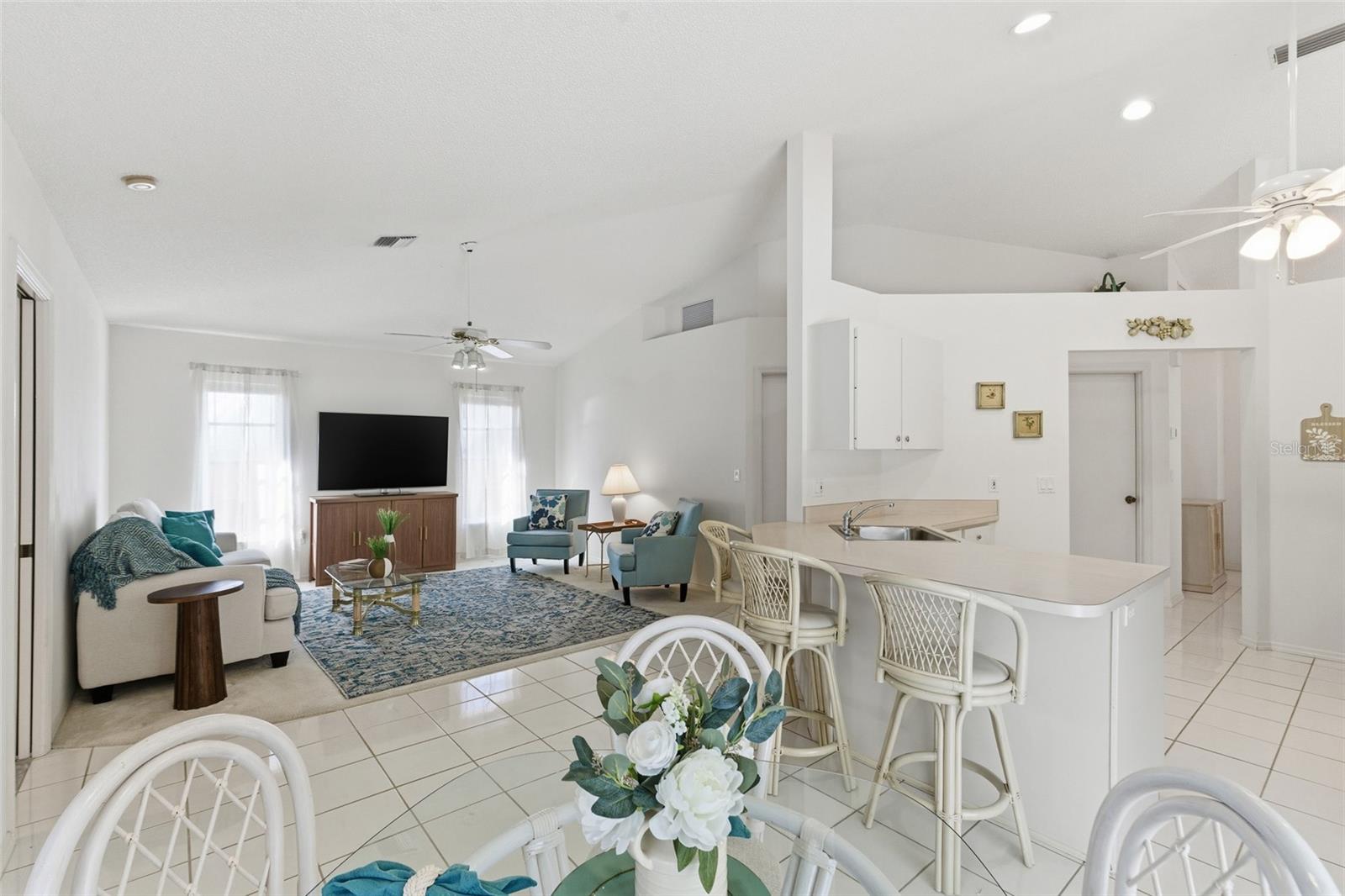 Image 14 of 39 For 4213 Persian Lane