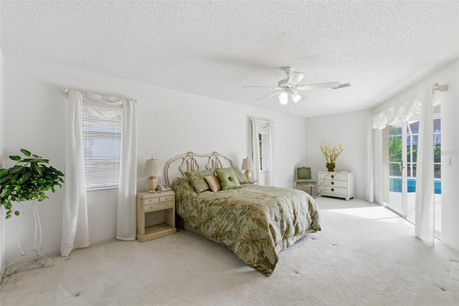 Image 21 of 39 For 4213 Persian Lane