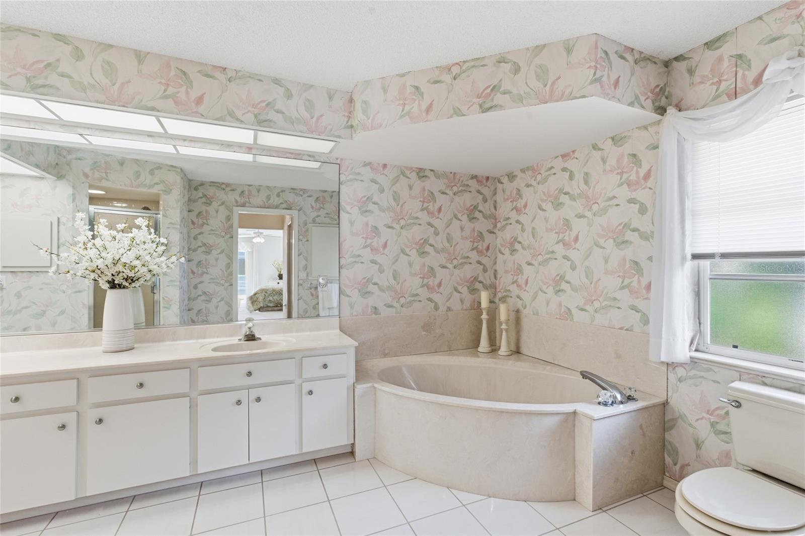 Image 22 of 39 For 4213 Persian Lane