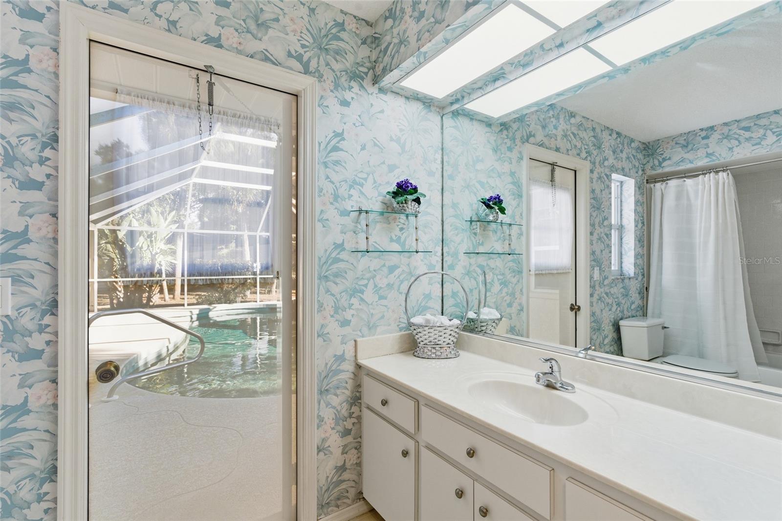 Image 27 of 39 For 4213 Persian Lane