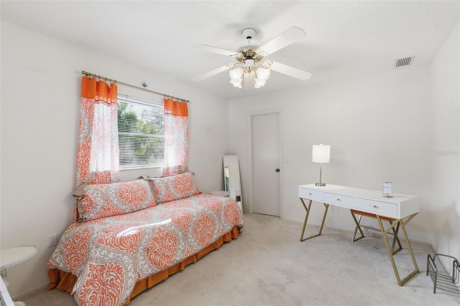 Image 30 of 39 For 4213 Persian Lane