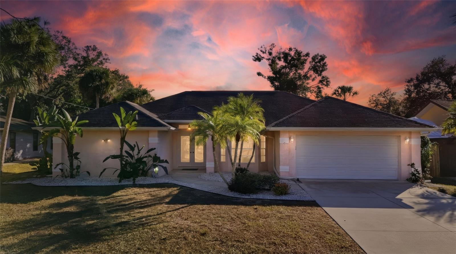 Image 9 of 39 For 4213 Persian Lane