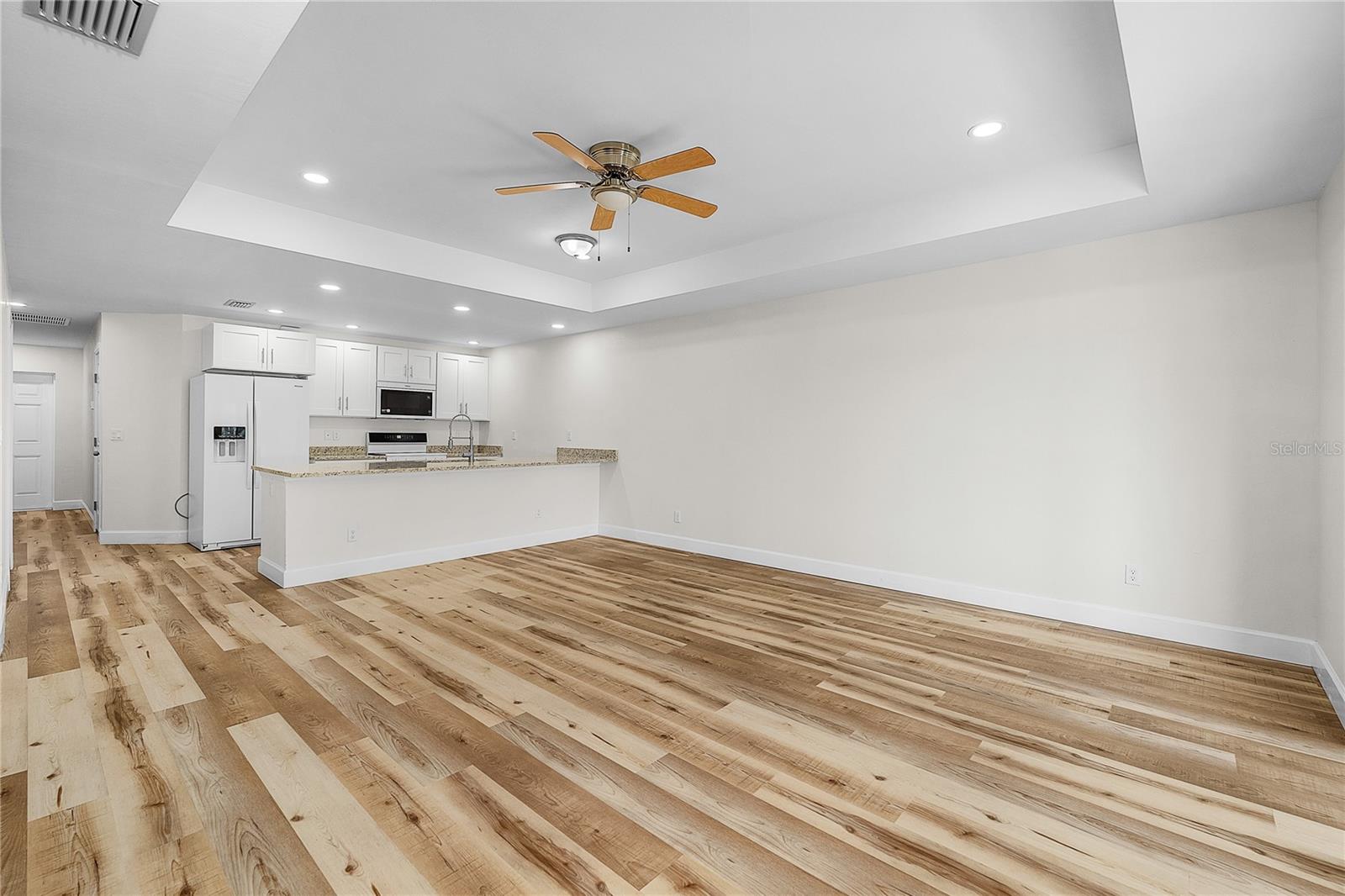 Image 13 of 47 For 16810-16812 San Edmundo Road