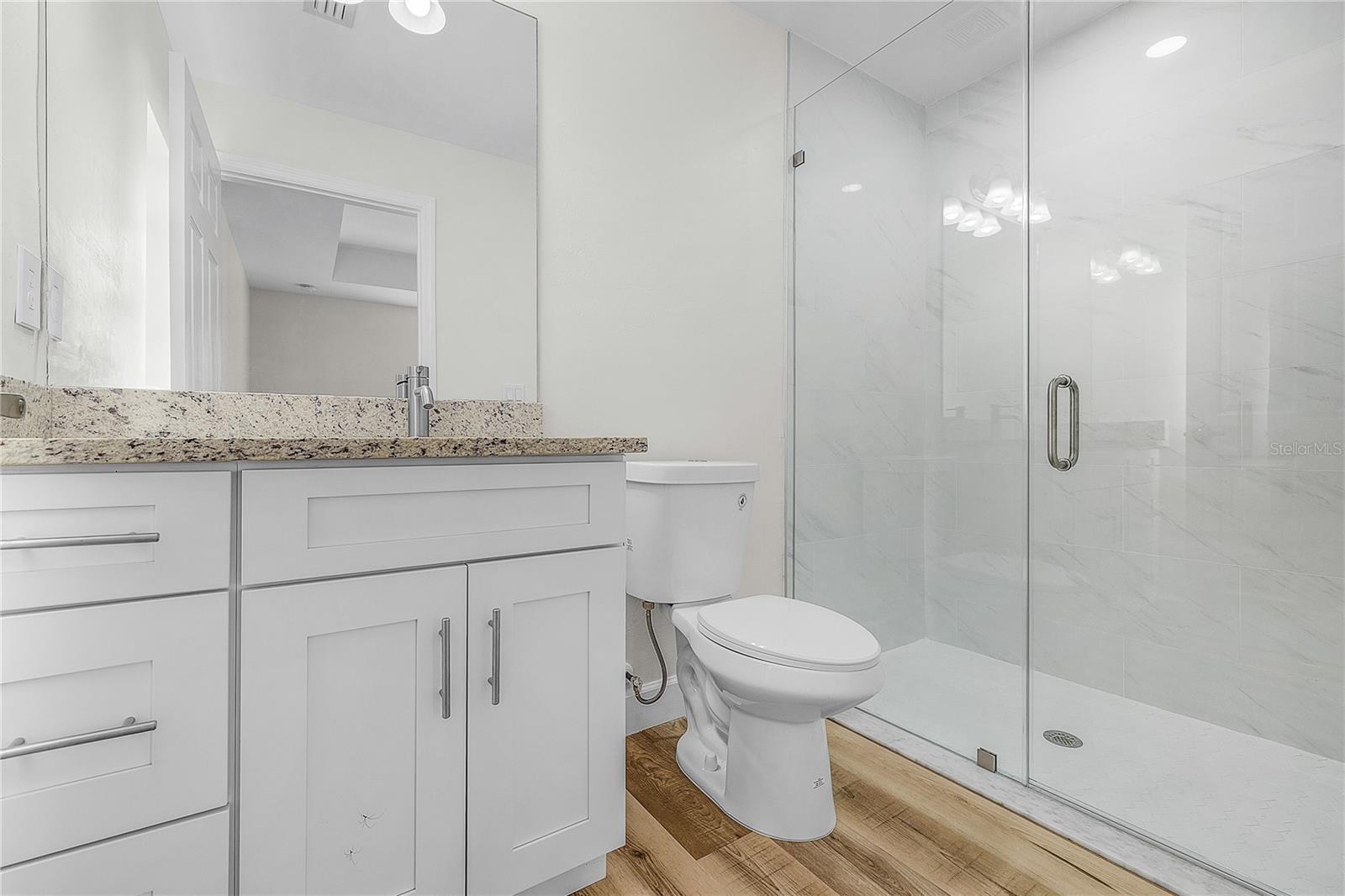 Image 21 of 47 For 16810-16812 San Edmundo Road