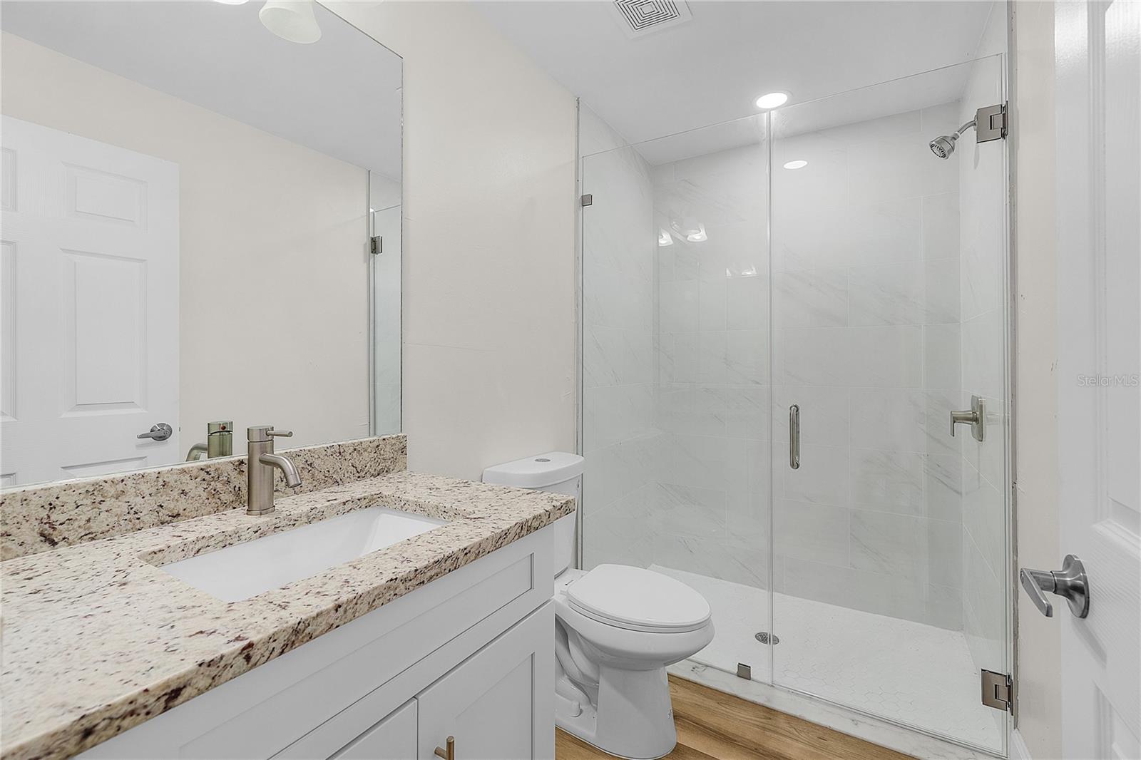 Image 27 of 47 For 16810-16812 San Edmundo Road