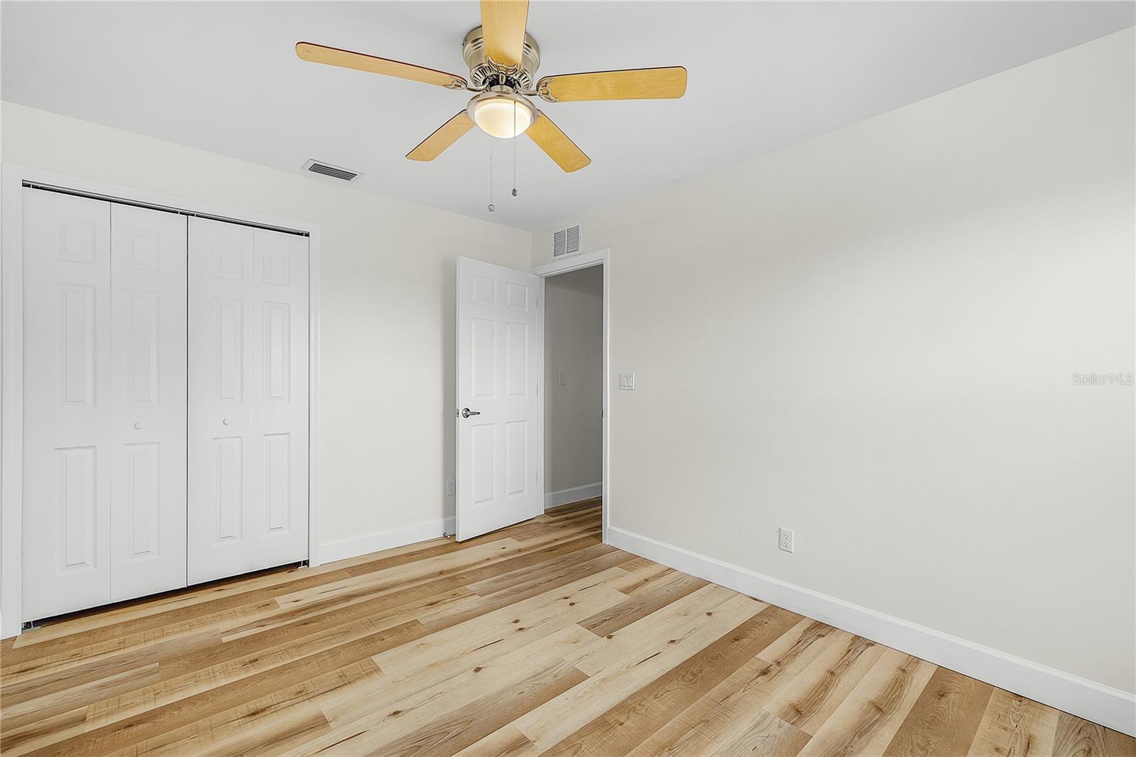 Image 31 of 47 For 16810-16812 San Edmundo Road