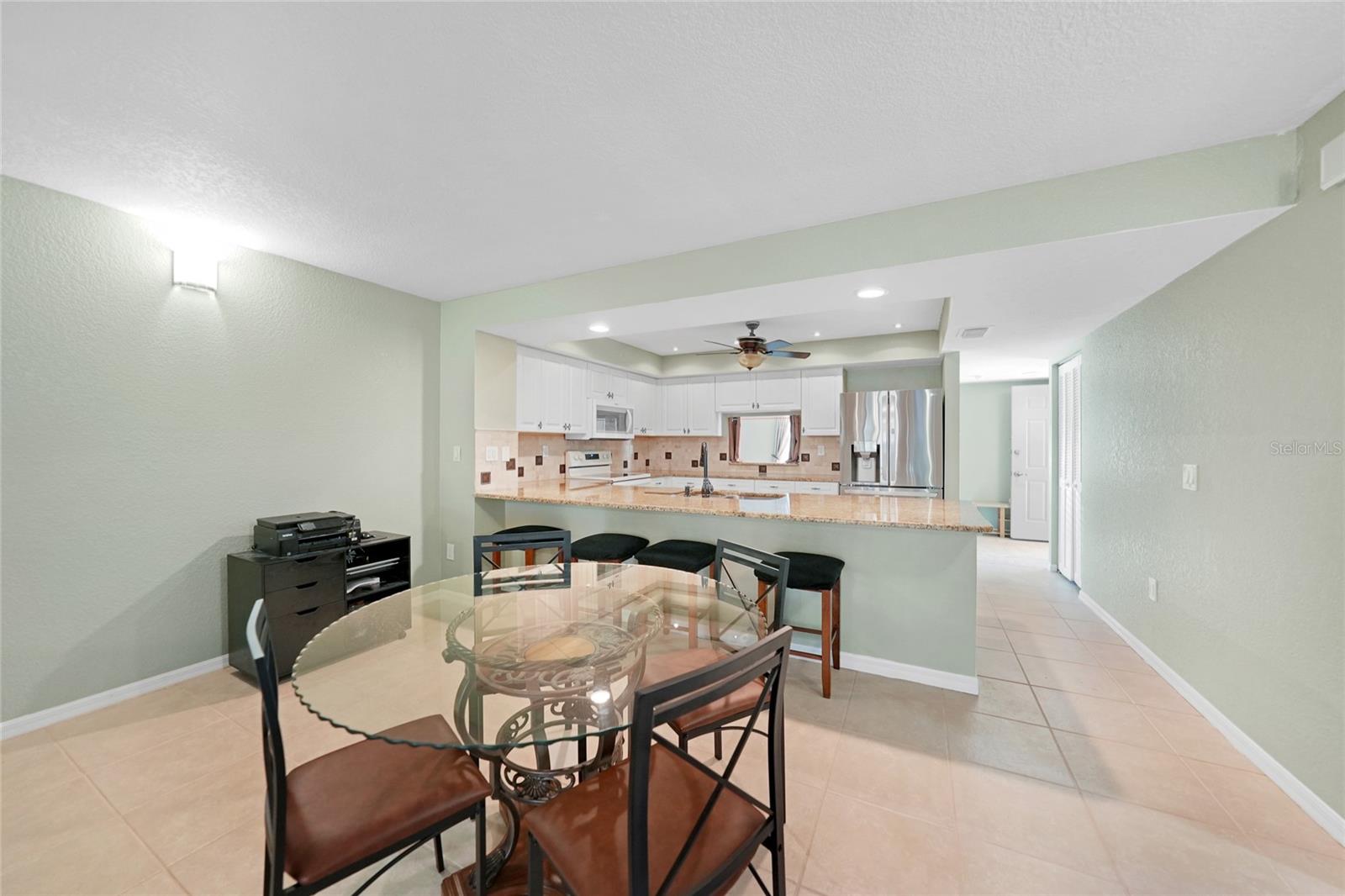 Image 10 of 45 For 240 Lewis Circle 513