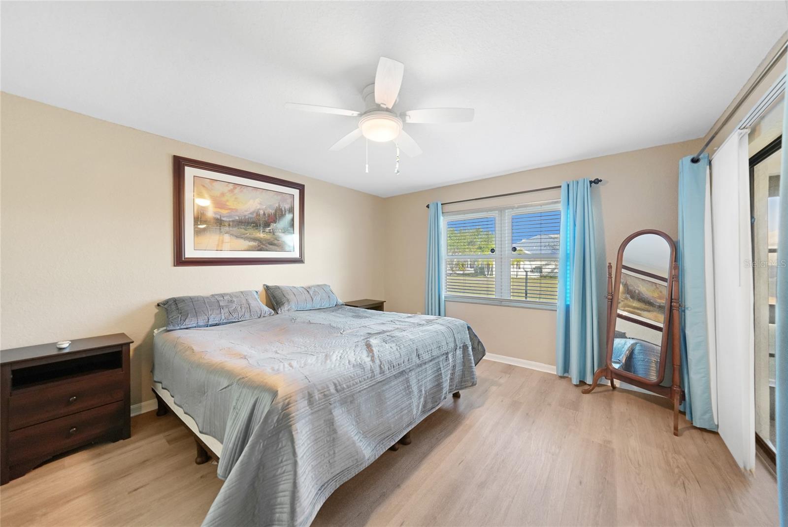 Image 15 of 45 For 240 Lewis Circle 513