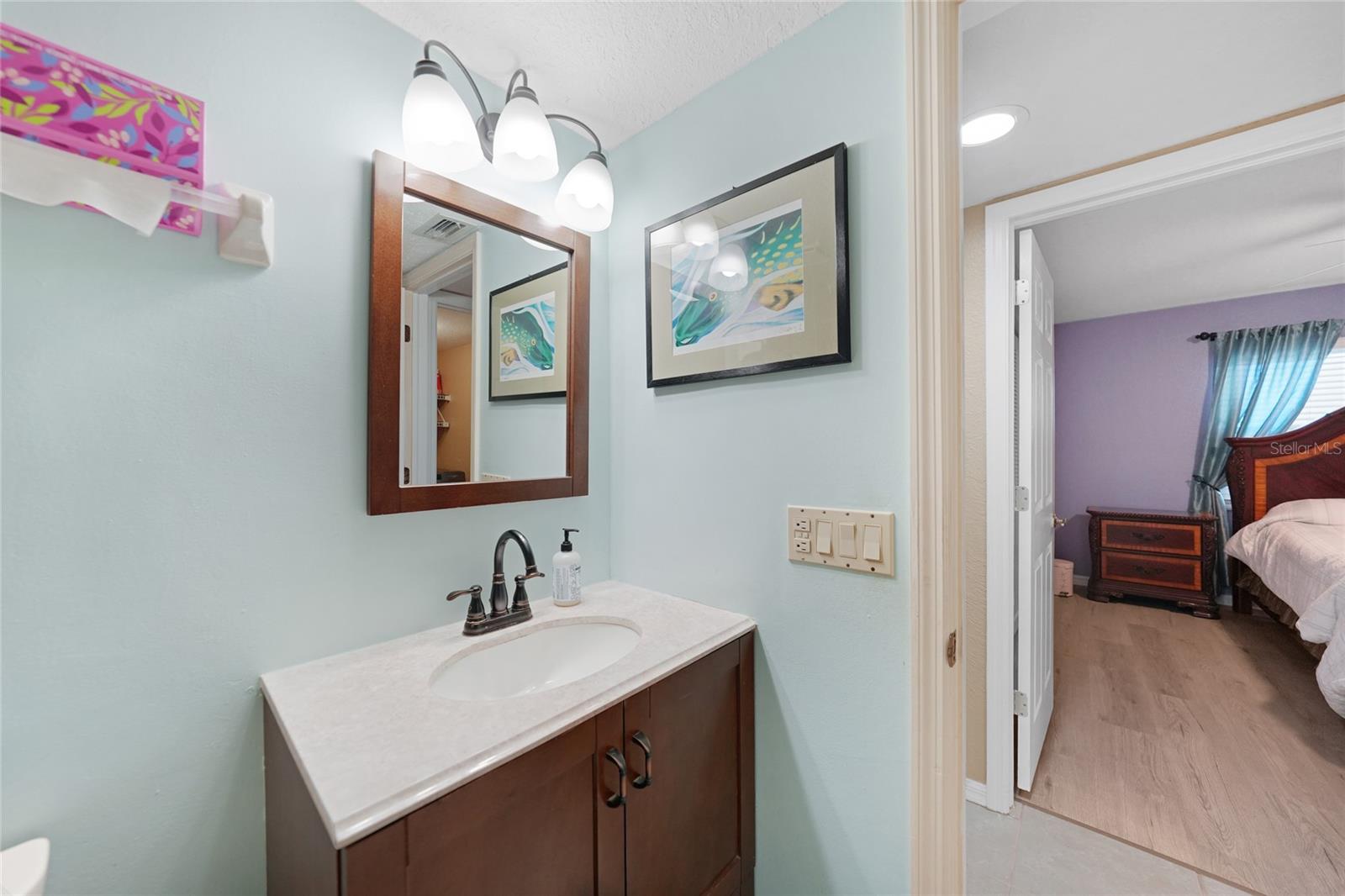 Image 23 of 45 For 240 Lewis Circle 513