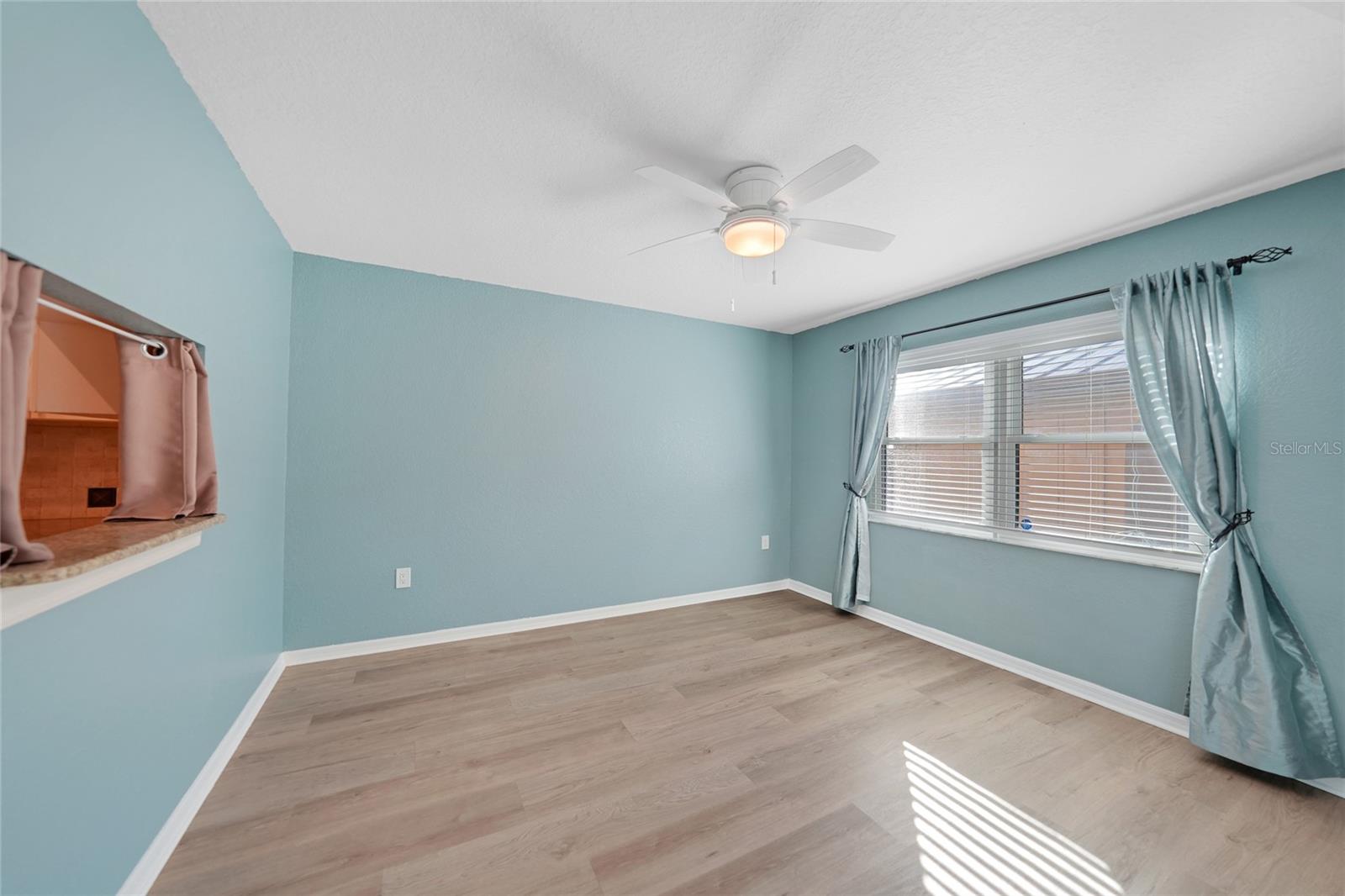 Image 25 of 45 For 240 Lewis Circle 513