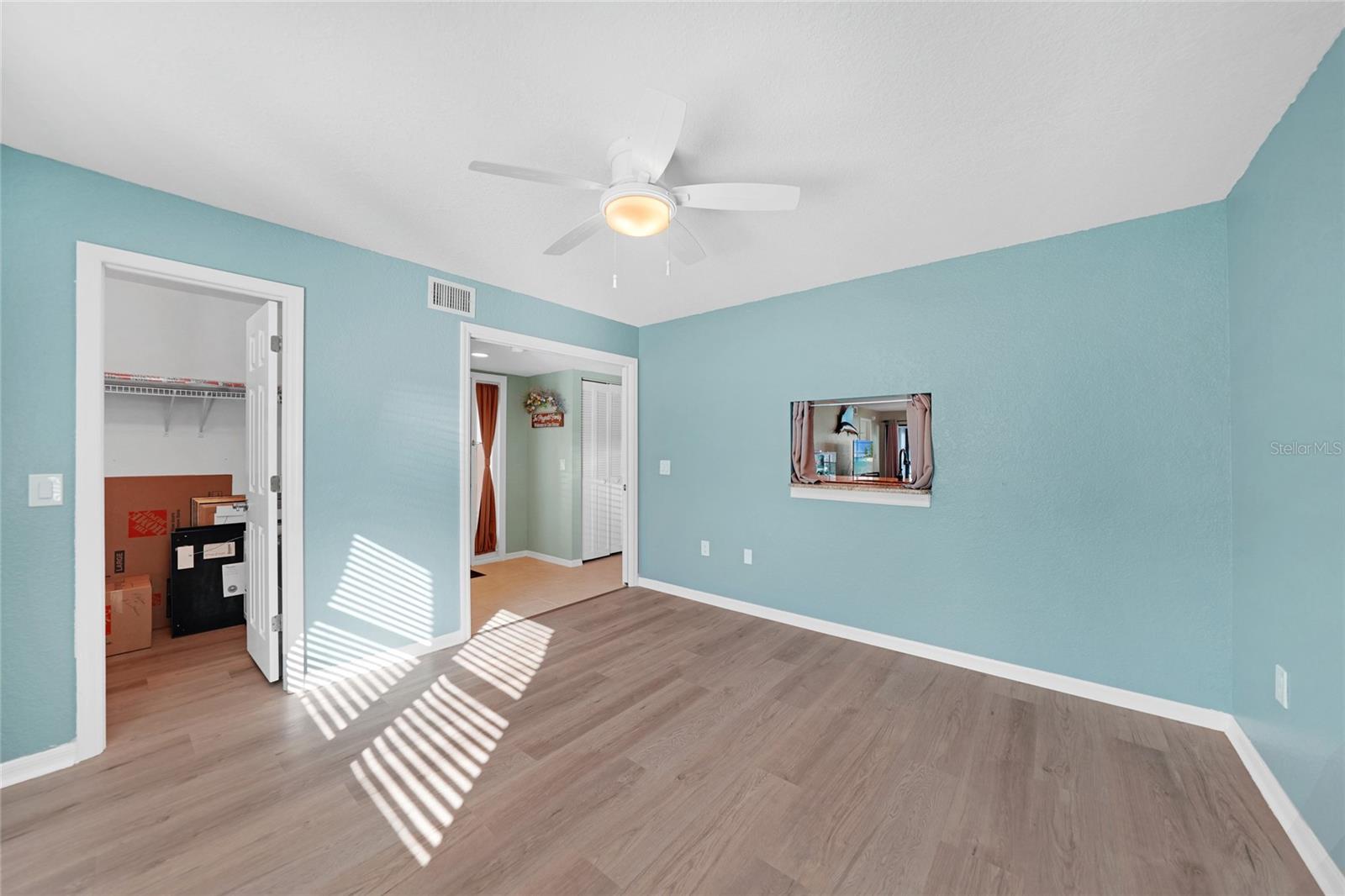 Image 26 of 45 For 240 Lewis Circle 513