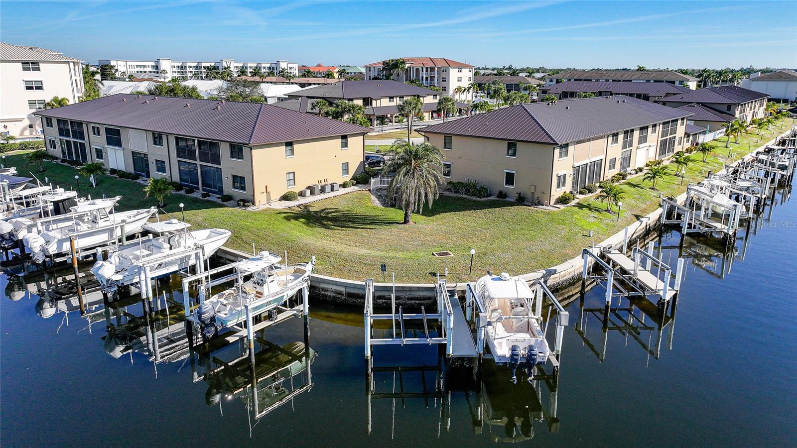 Image 35 of 45 For 240 Lewis Circle 513