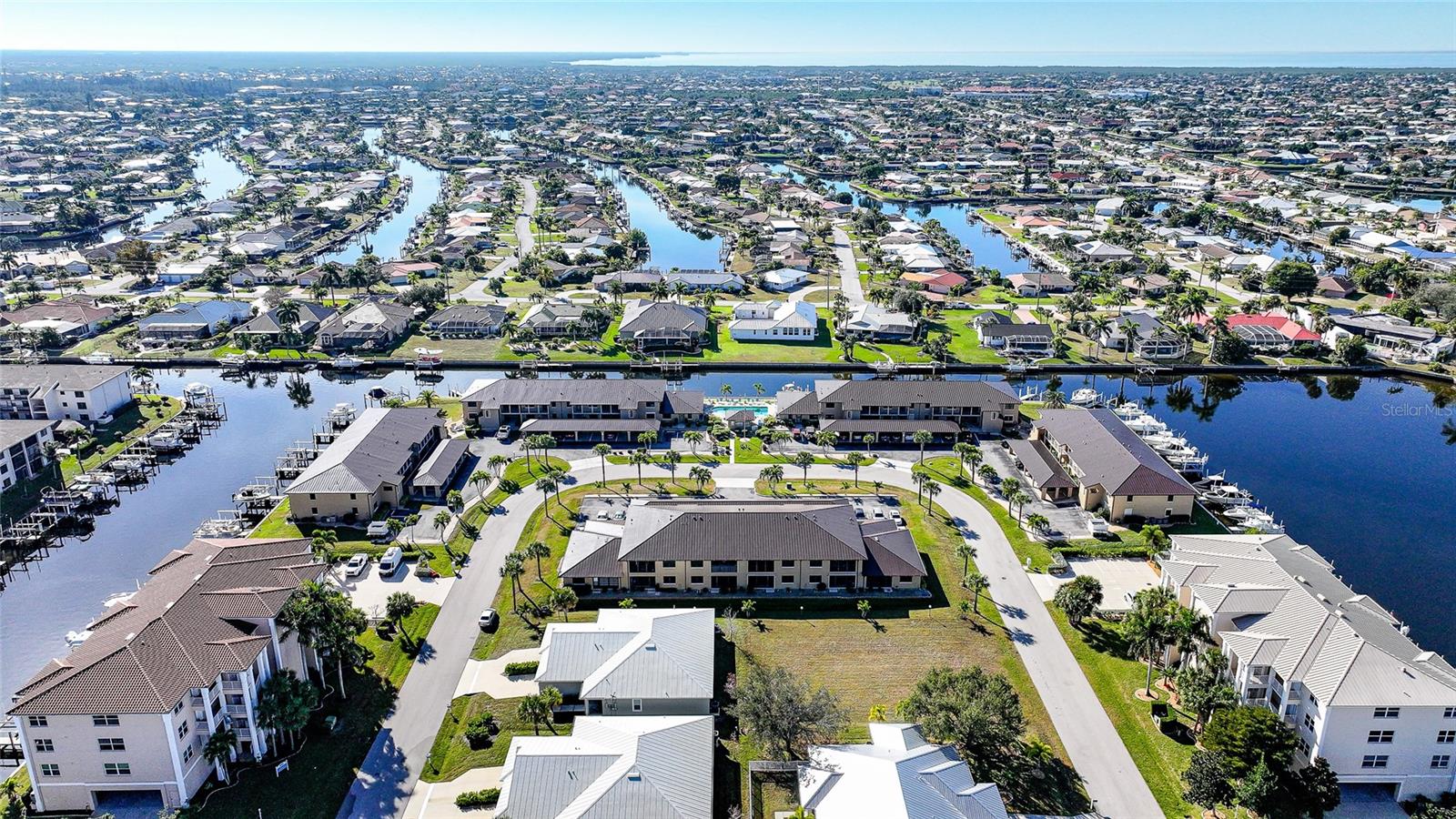 Image 42 of 45 For 240 Lewis Circle 513