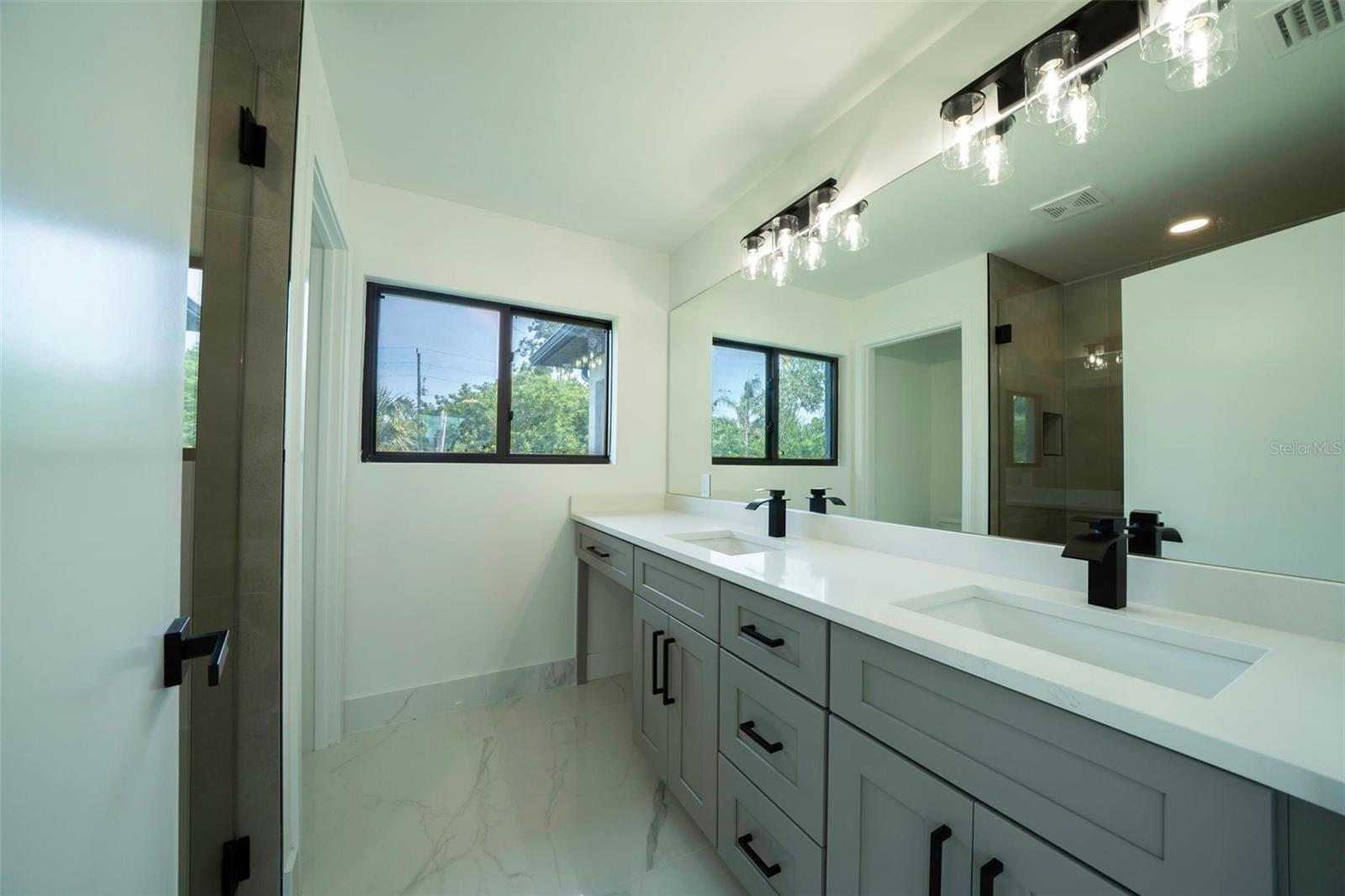 Image 5 of 12 For 3920 Wisteria Place