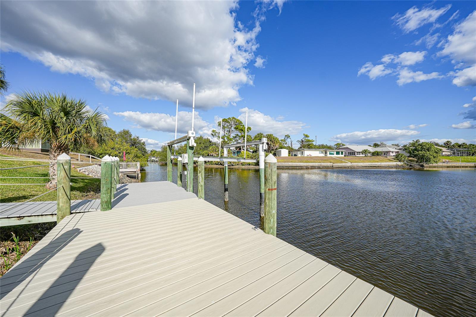 Image 39 of 41 For 474 Lomond Drive