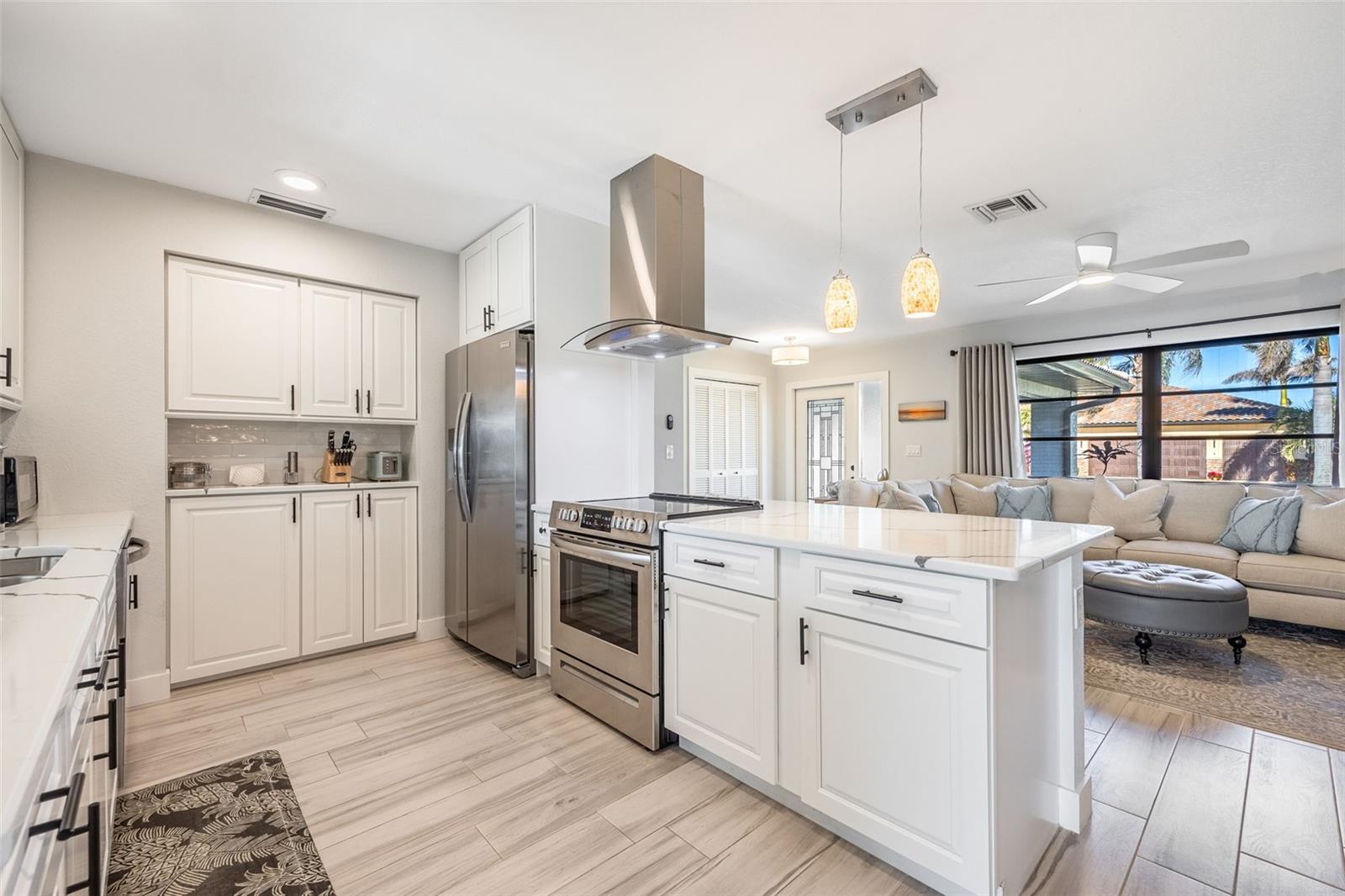 Image 14 of 48 For 343 Portofino Drive