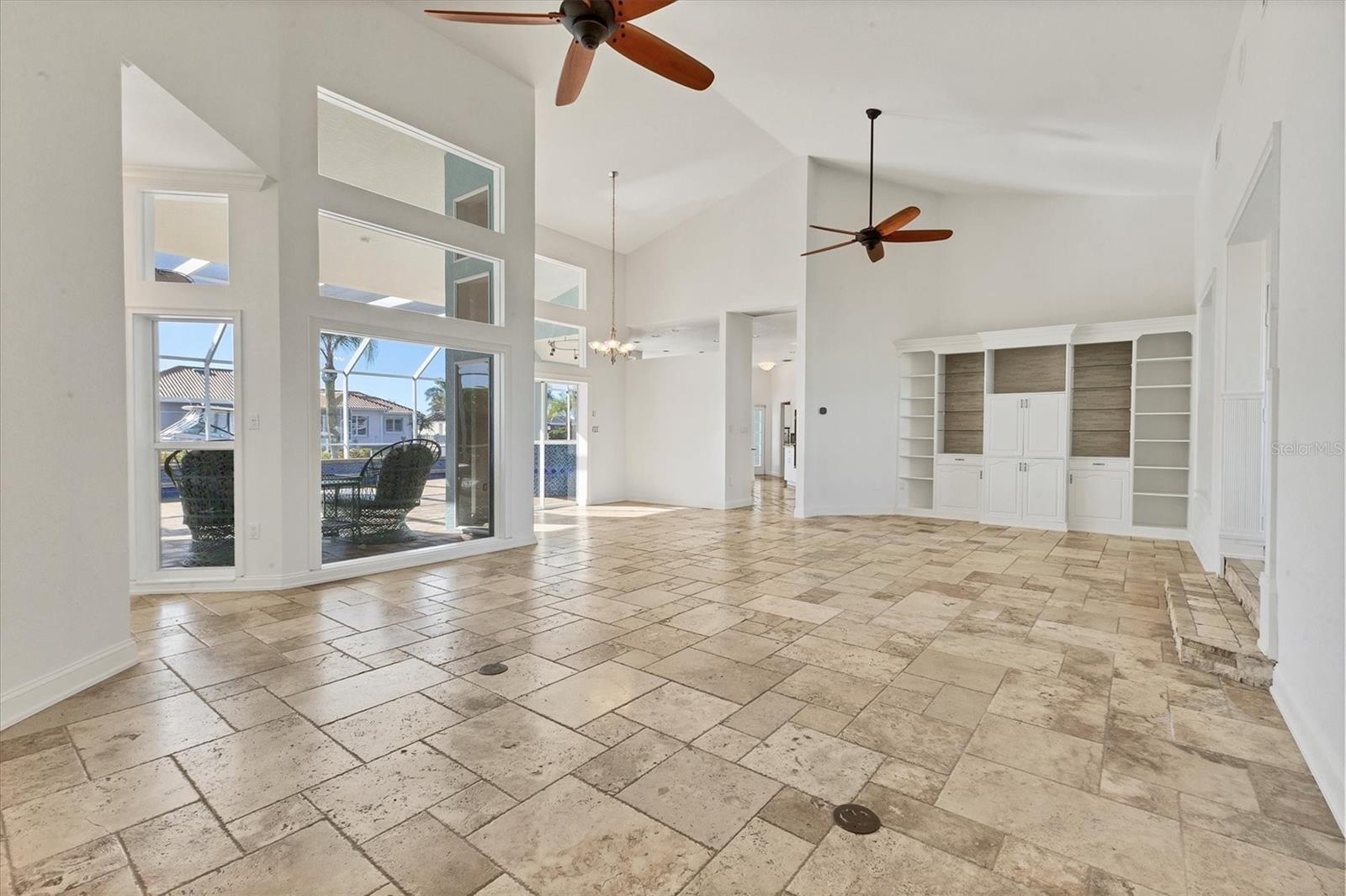 Image 11 of 50 For 1121 Hawks Nest Court