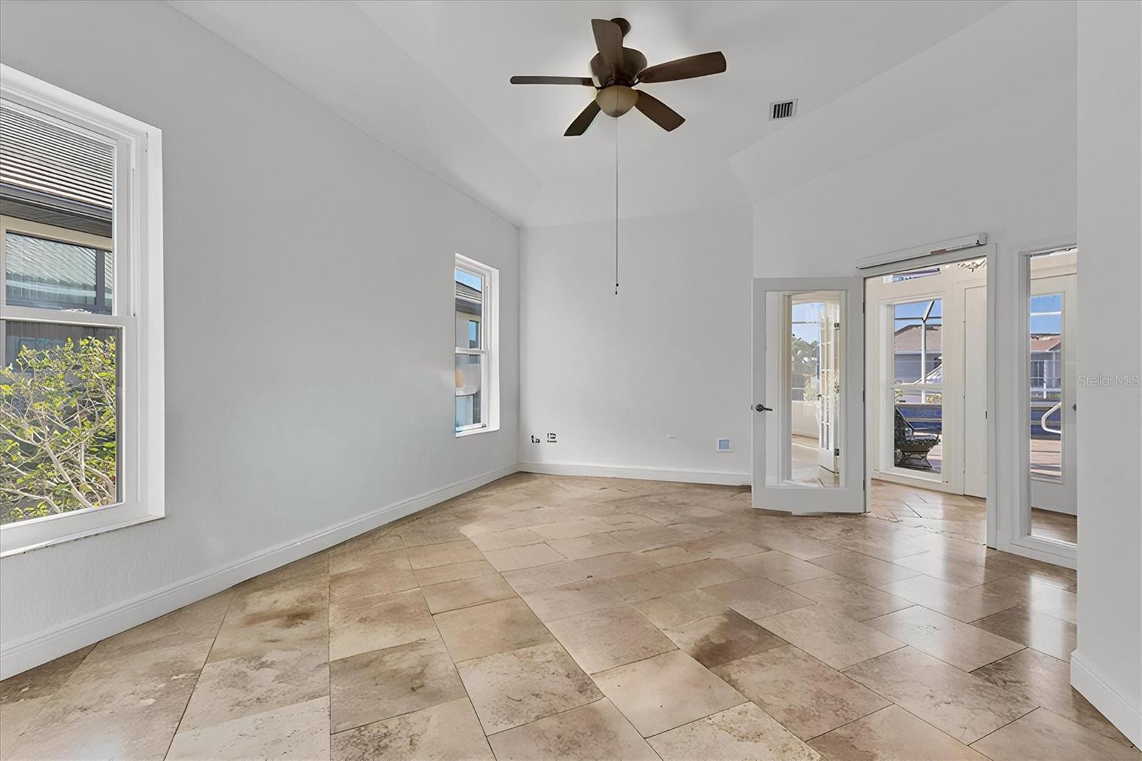 Image 25 of 50 For 1121 Hawks Nest Court