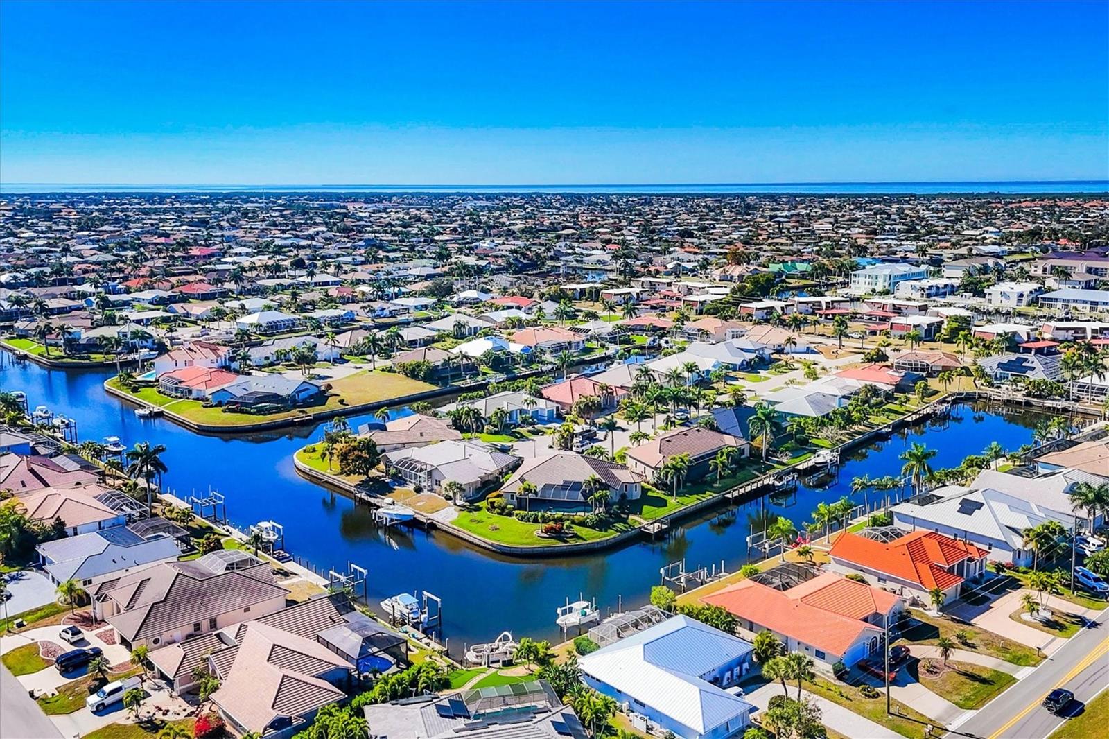 Image 3 of 50 For 1121 Hawks Nest Court