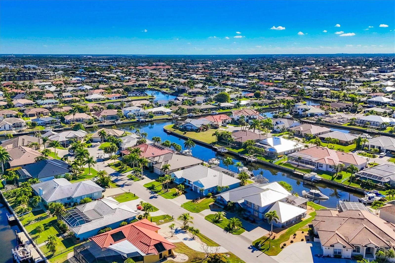 Image 5 of 50 For 1121 Hawks Nest Court