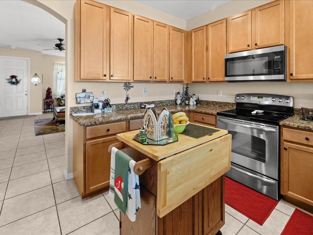 Image 17 of 44 For 24040 Canal Street