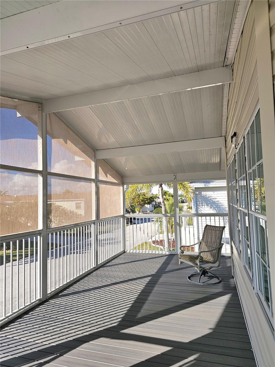 Image 3 of 32 For 27 Freeman Avenue