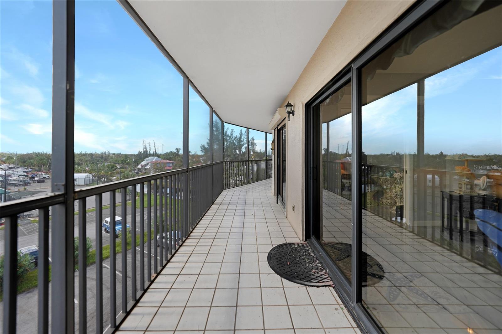 Image 18 of 42 For 25188 Marion Avenue E301