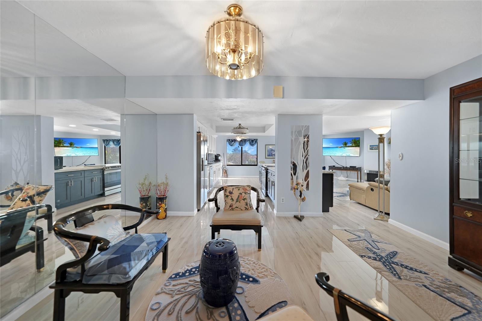 Image 3 of 42 For 25188 Marion Avenue E301