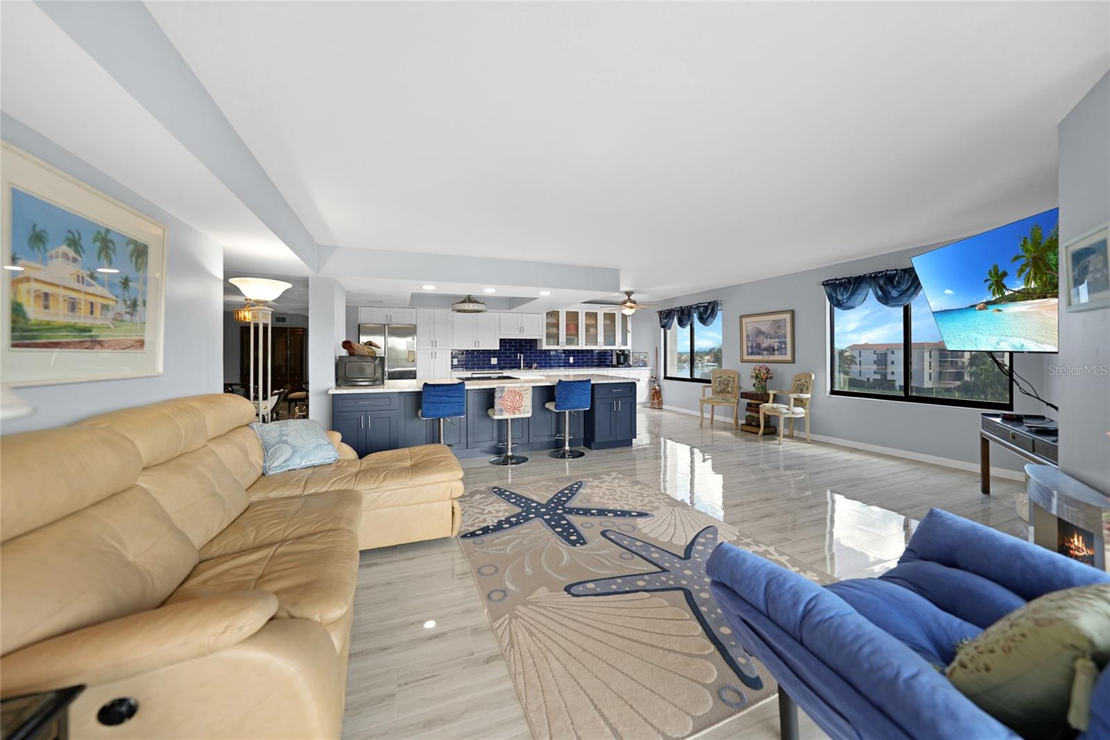 Image 8 of 42 For 25188 Marion Avenue E301