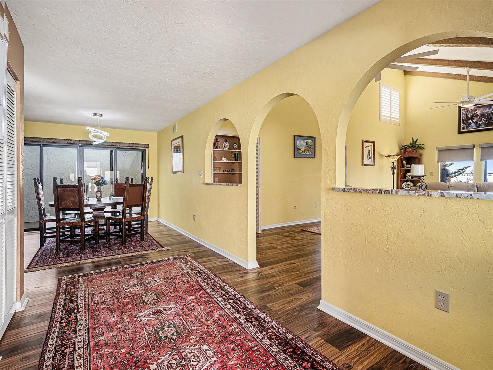 Image 19 of 34 For 25188 Marion Avenue 45