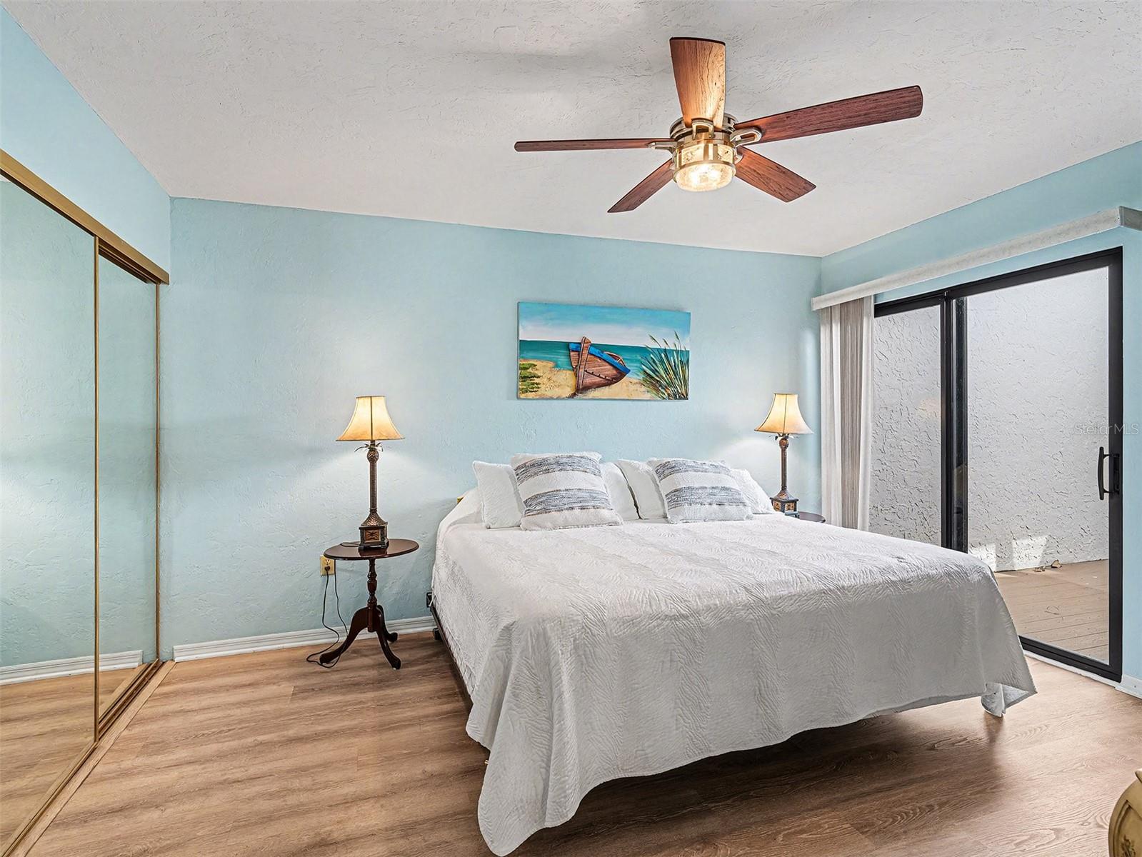 Image 32 of 34 For 25188 Marion Avenue 45