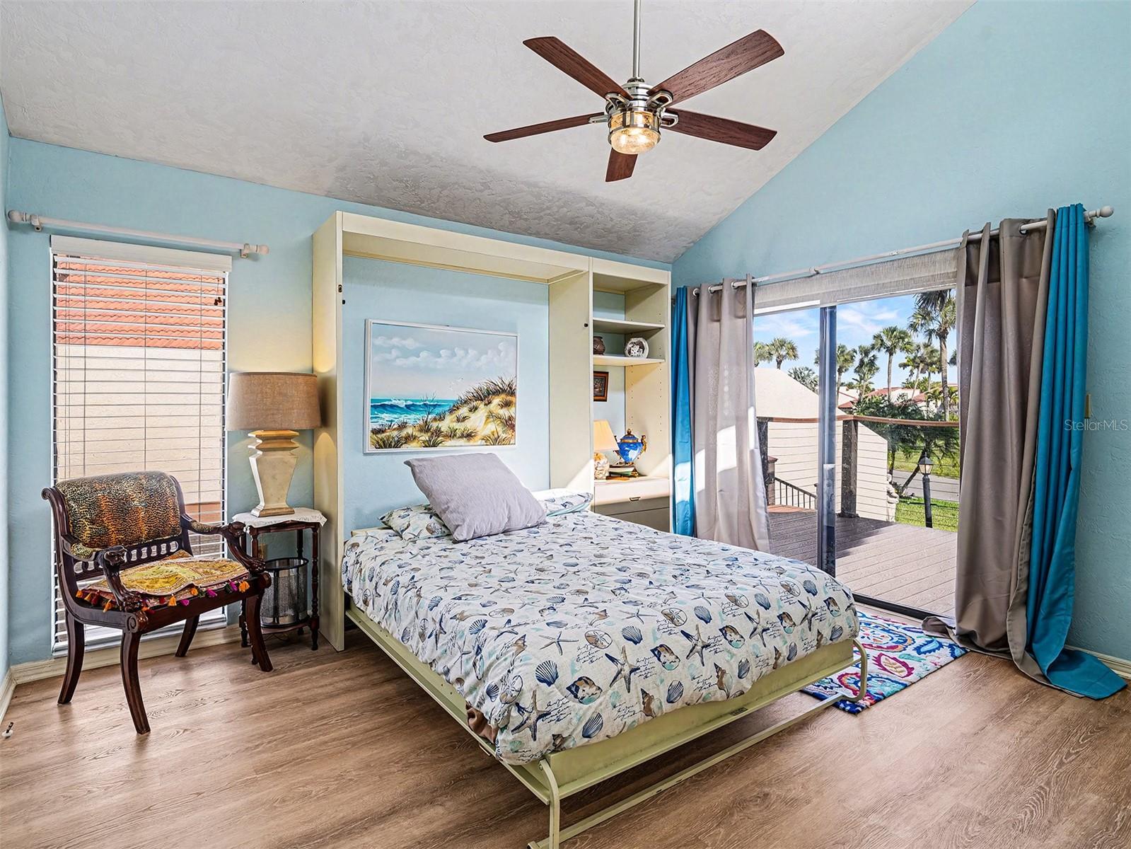 Image 5 of 34 For 25188 Marion Avenue 45