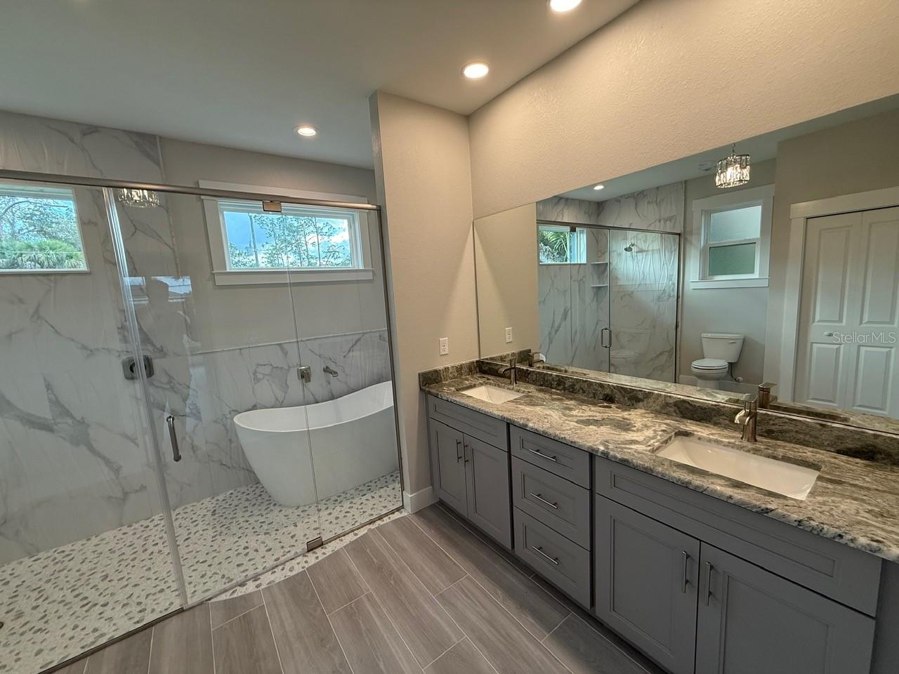 Image 12 of 19 For 14422 Chamberlain Boulevard