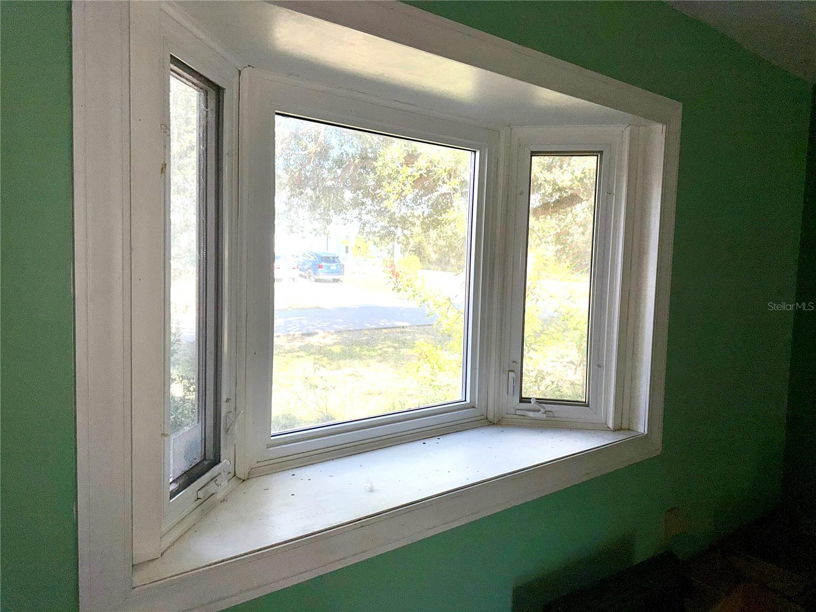 Image 13 of 66 For 1107 Barbour Avenue