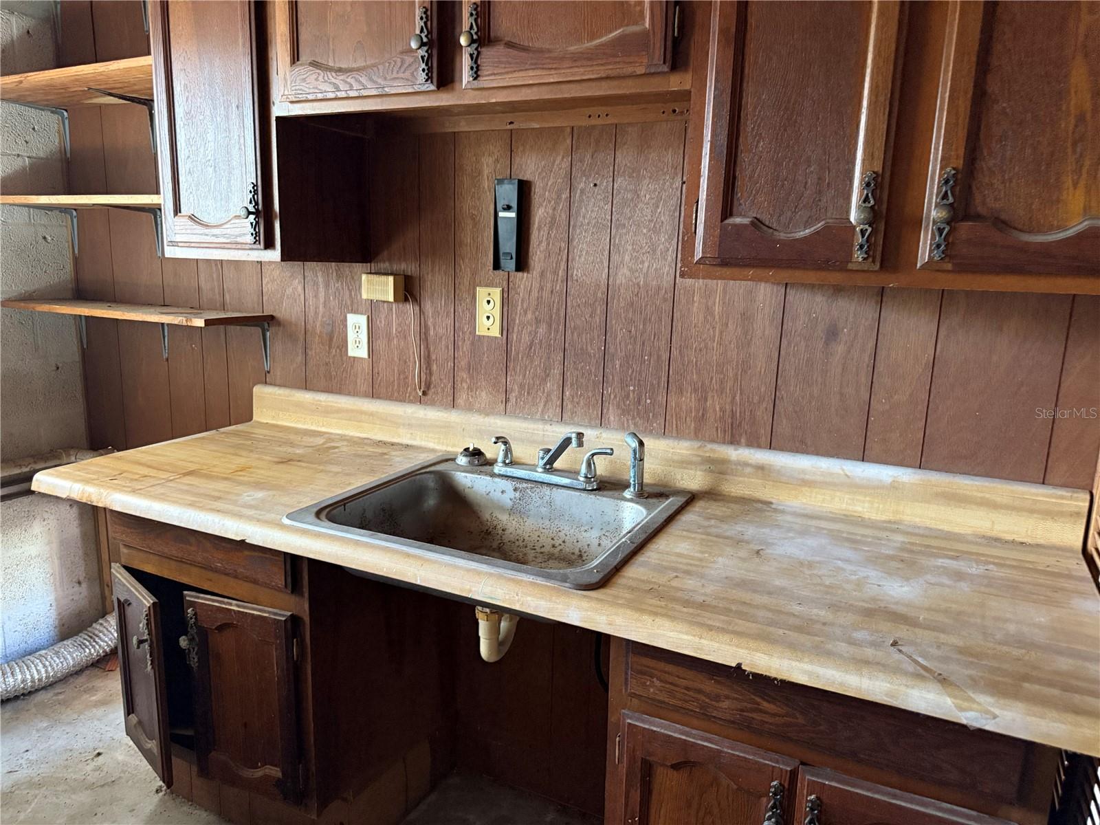 Image 41 of 66 For 1107 Barbour Avenue