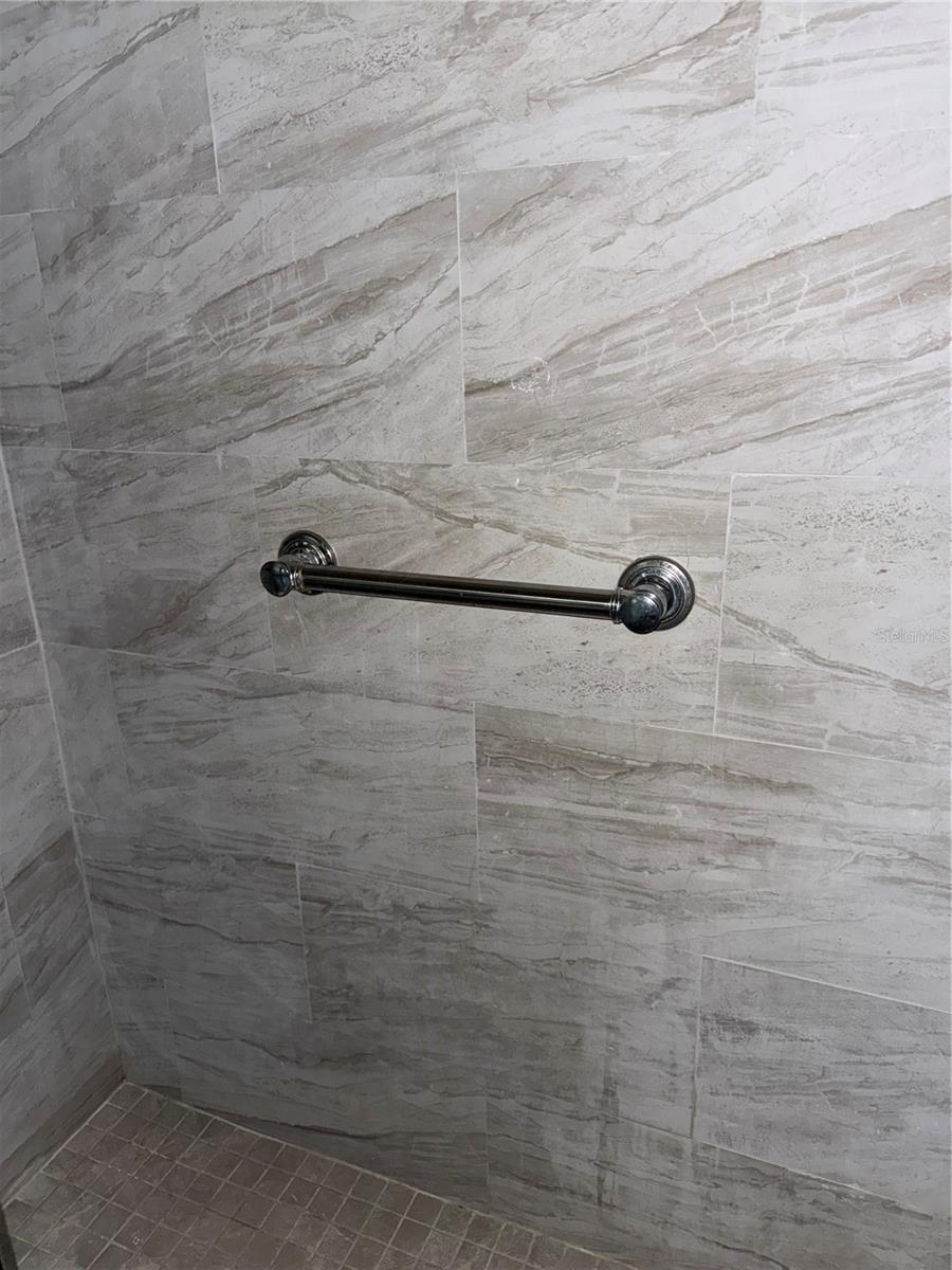 Image 60 of 66 For 1107 Barbour Avenue