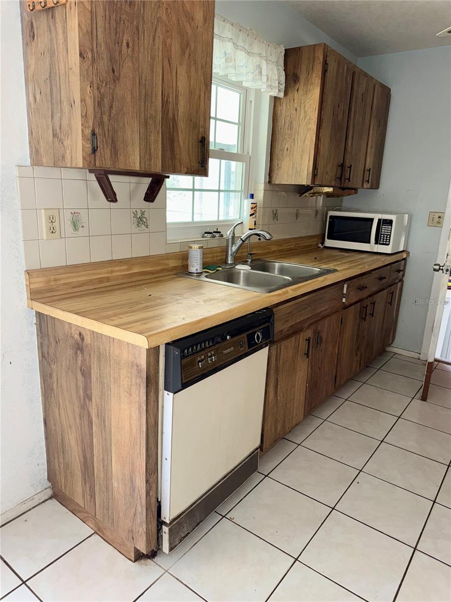 Image 62 of 66 For 1107 Barbour Avenue