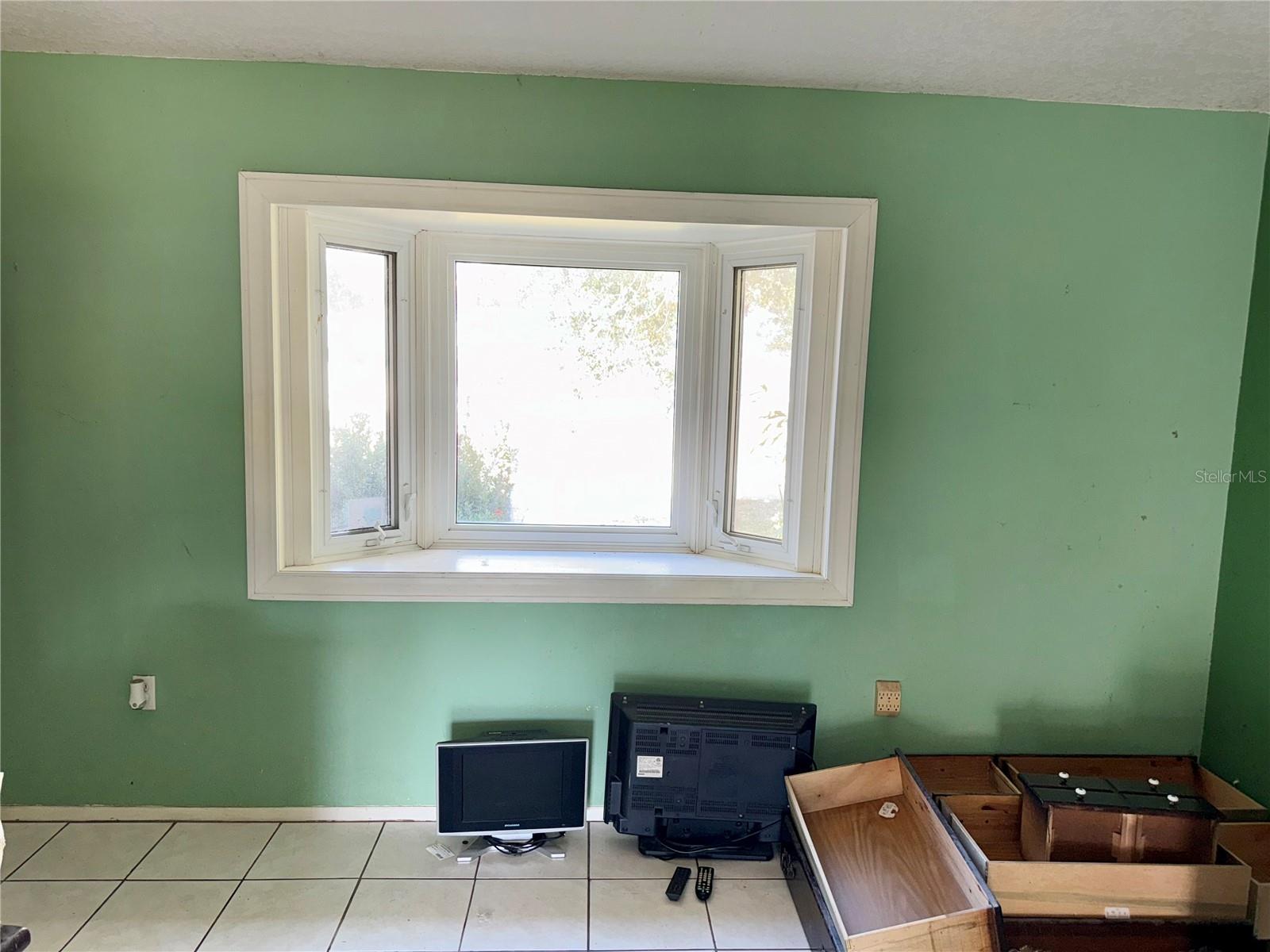 Image 9 of 66 For 1107 Barbour Avenue