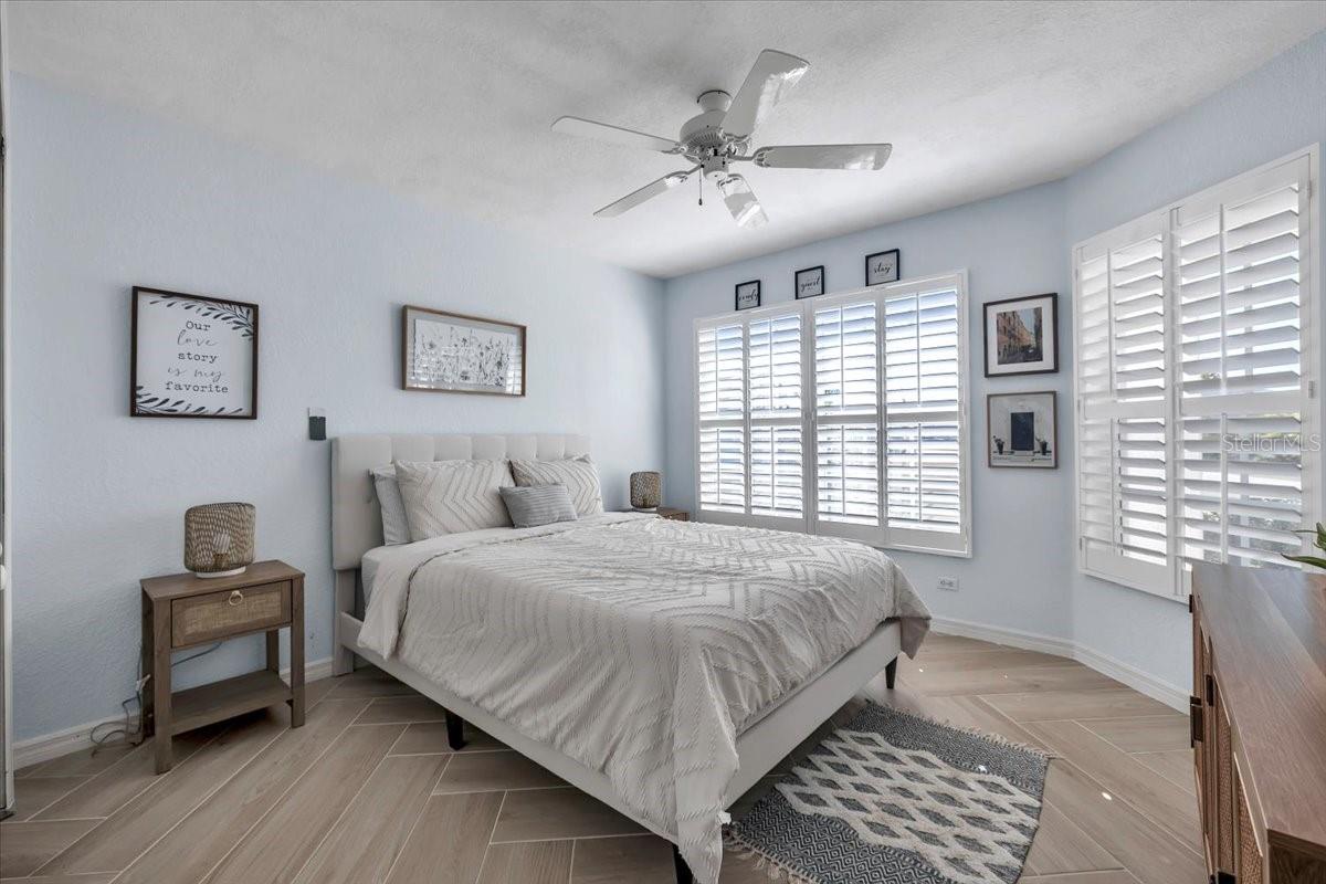 Image 39 of 67 For 320 Tandil Street