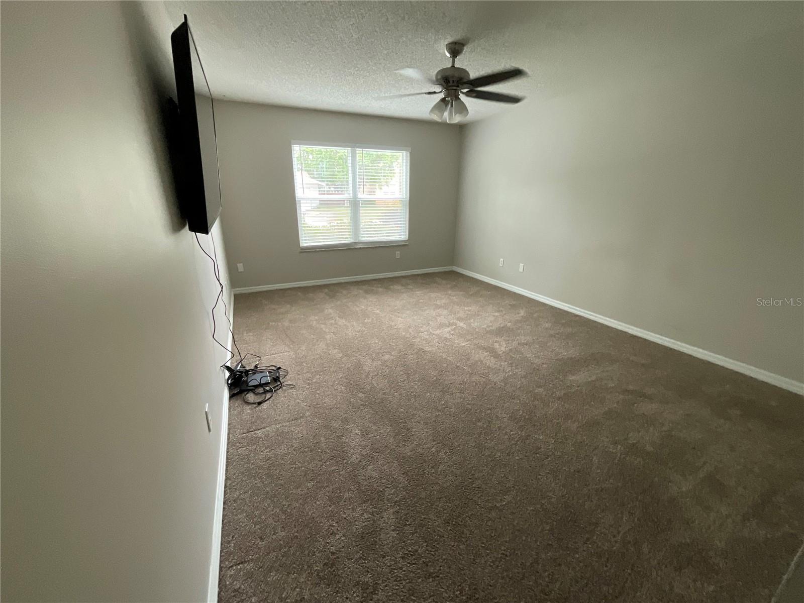 Image 27 of 48 For 41 Brewster Lane