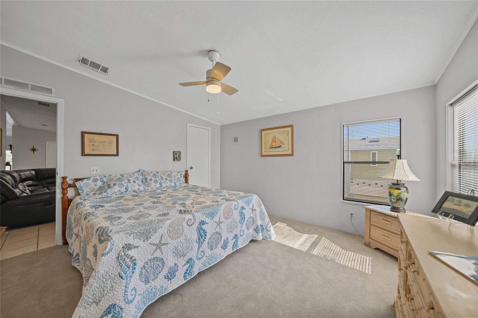 Image 22 of 67 For 495 Schooner Street