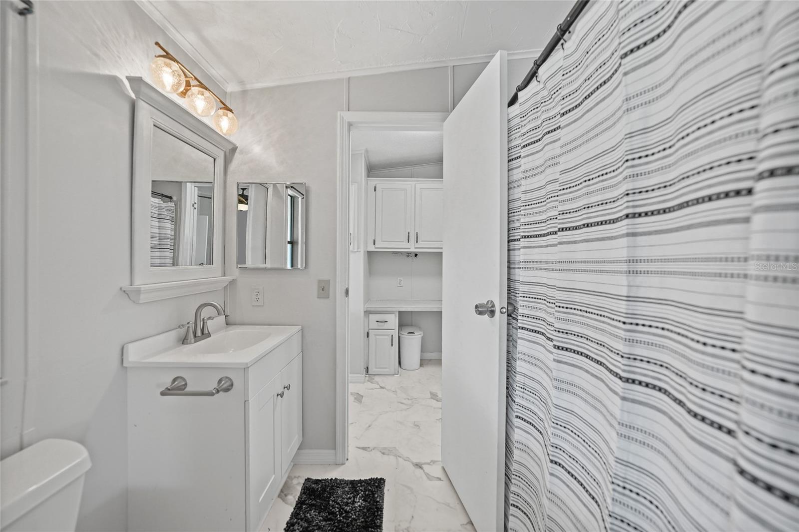 Image 28 of 67 For 495 Schooner Street