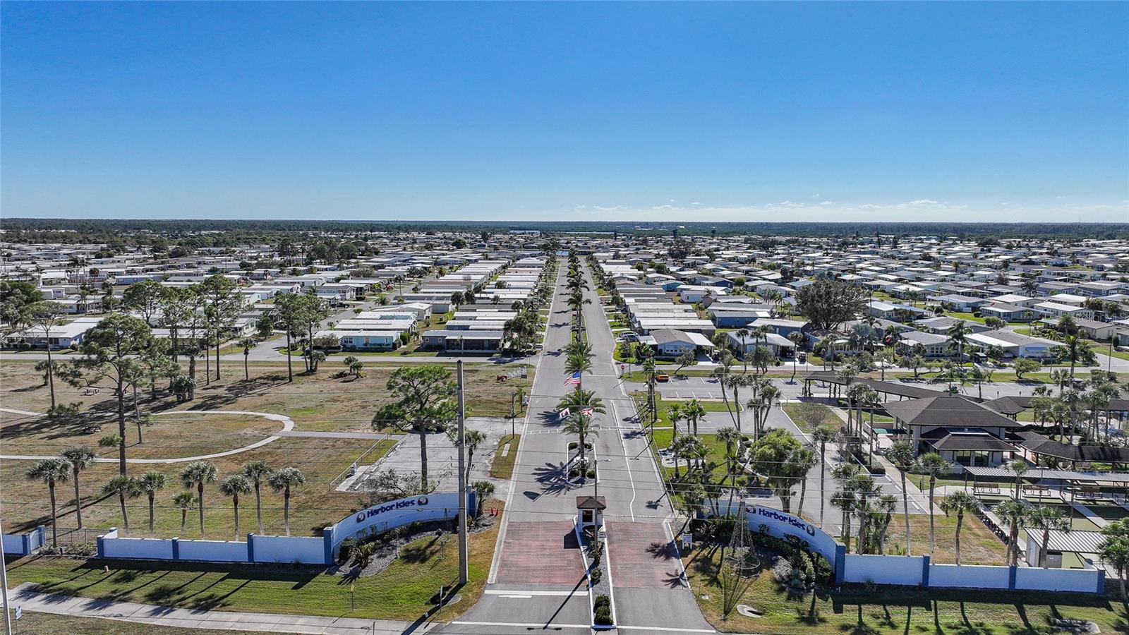 Image 31 of 67 For 495 Schooner Street