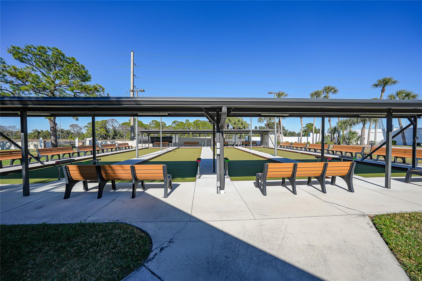 Image 39 of 67 For 495 Schooner Street