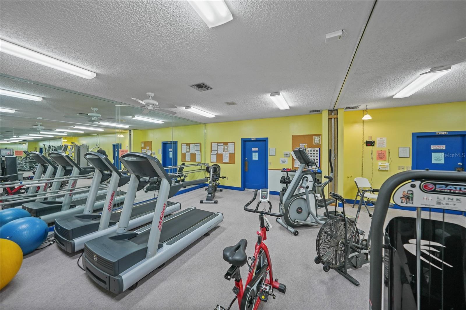 Image 40 of 67 For 495 Schooner Street