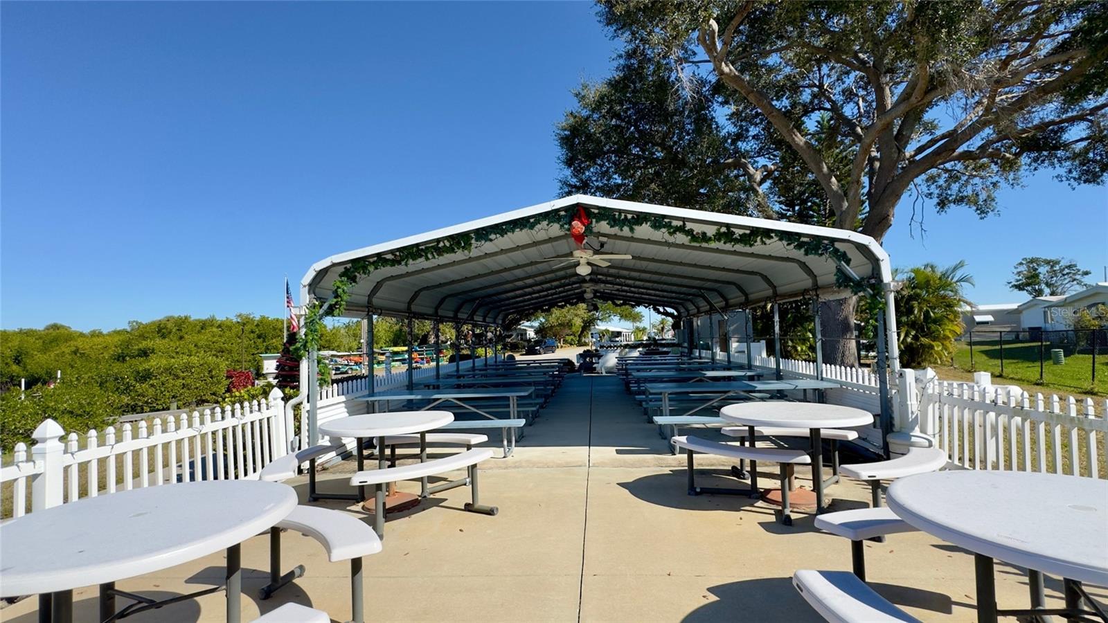 Image 44 of 67 For 495 Schooner Street