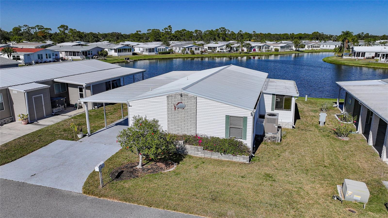 Image 51 of 67 For 495 Schooner Street