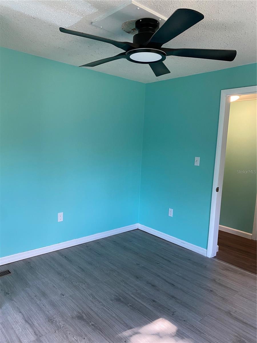 Image 11 of 44 For 11176 Grapefruit Lane